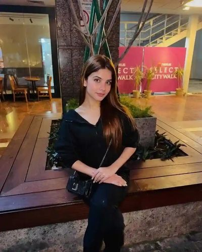 Escort Rachita in Malad Mumbai