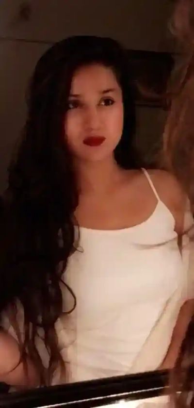 Escort Simmi in Navi Mumbai Mumbai