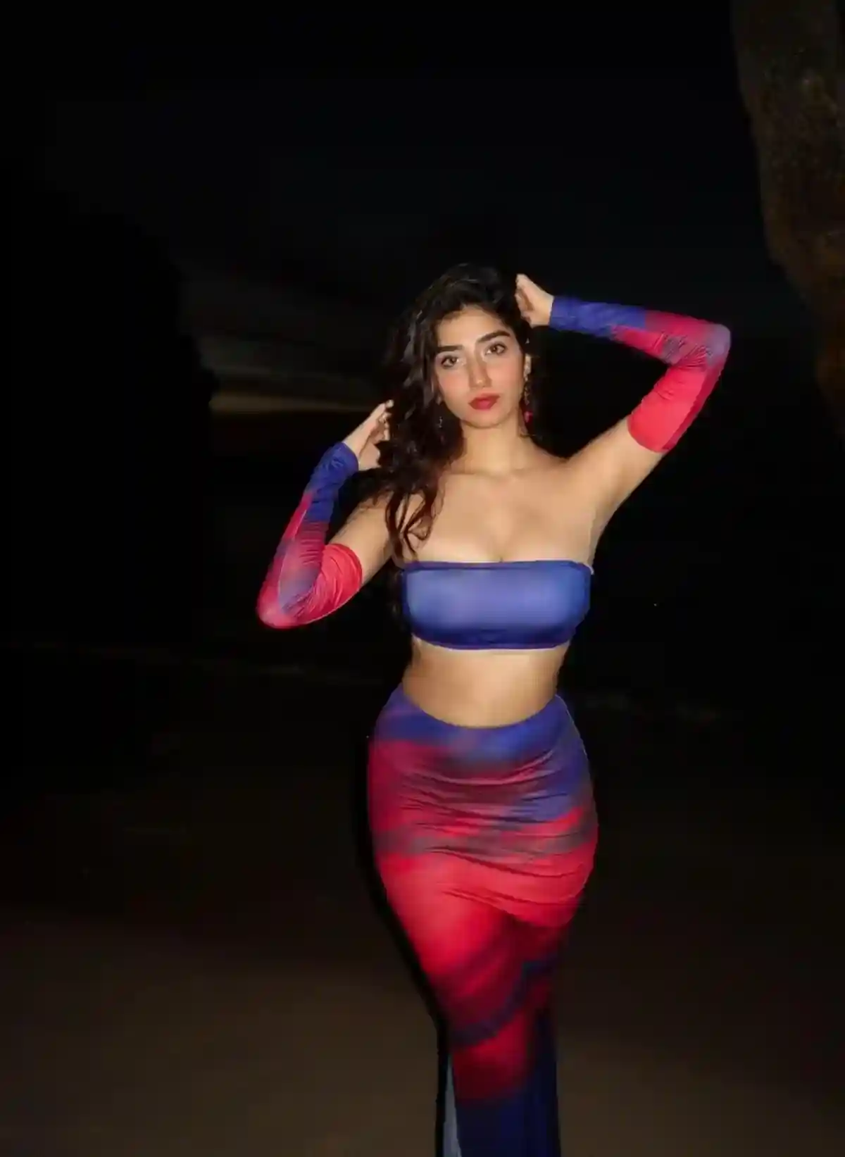 Mumbai Female Escort Isha - Back