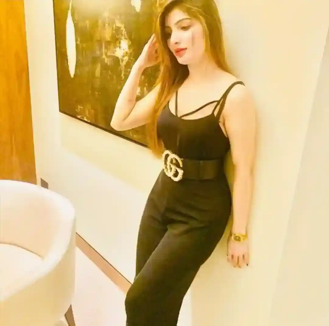 Mumbai Female Escort Misha - Back